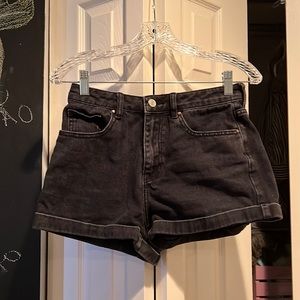 Black mom jean fit denim pacsun black shorts 25”